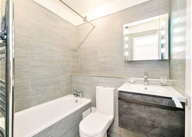 Bathroom Installation Work Tiling
